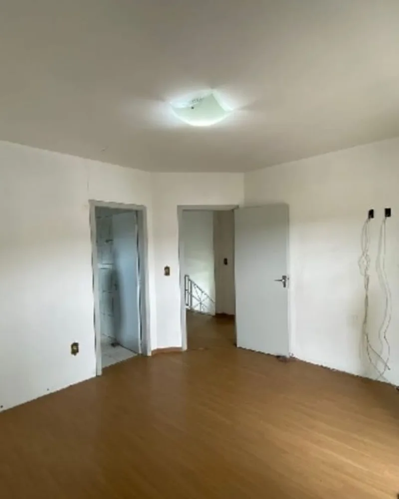 Casa de Dois Andares no Bairro Aparecida