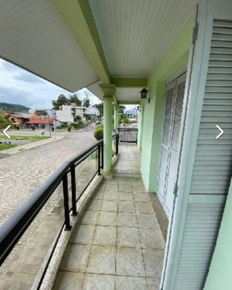Casa de Dois Andares no Bairro Aparecida