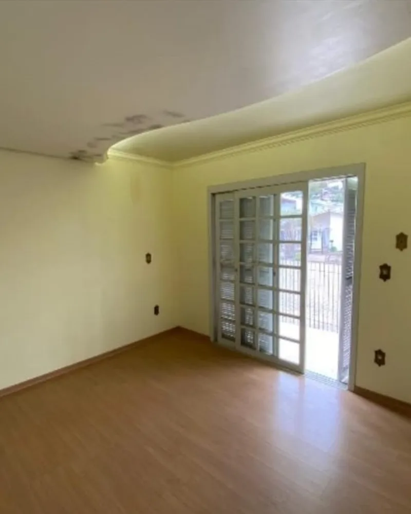 Casa de Dois Andares no Bairro Aparecida