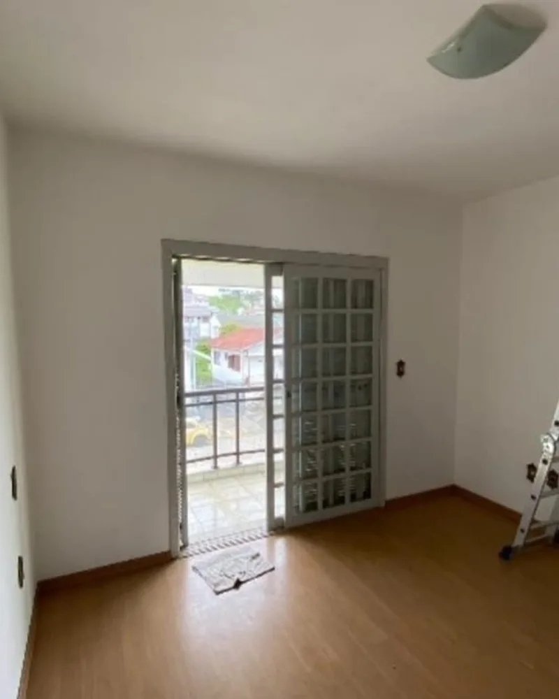 Casa de Dois Andares no Bairro Aparecida