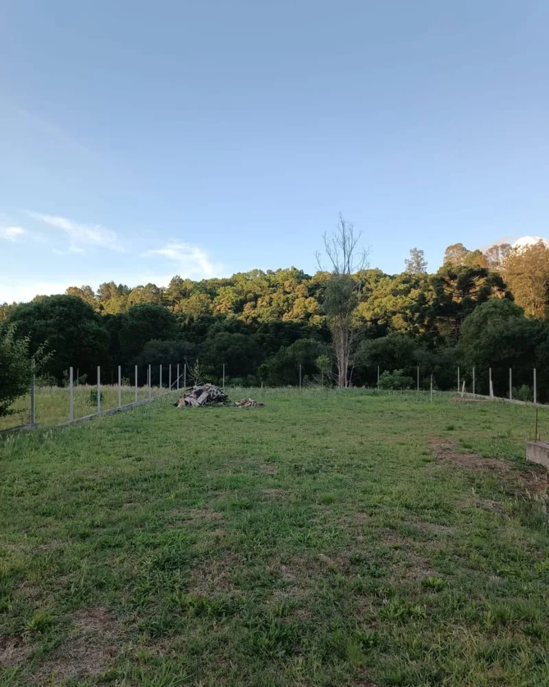 Terreno de 400m2 no Condomínio Recanto da Cascata