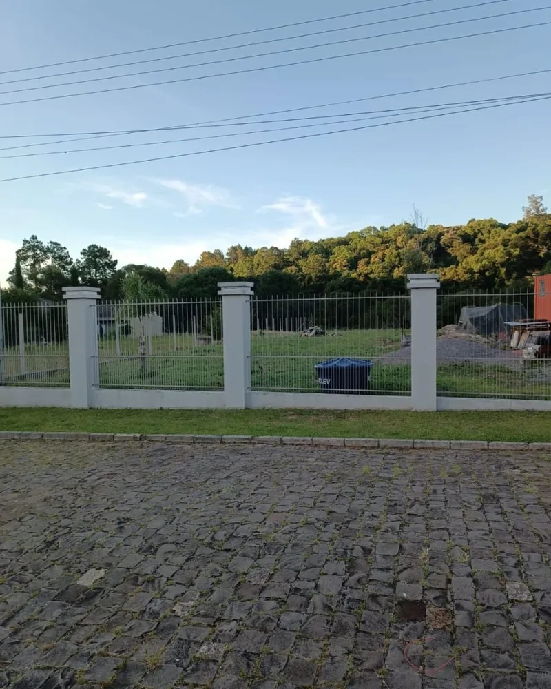 Terreno de 400m2 no Condomínio Recanto da Cascata