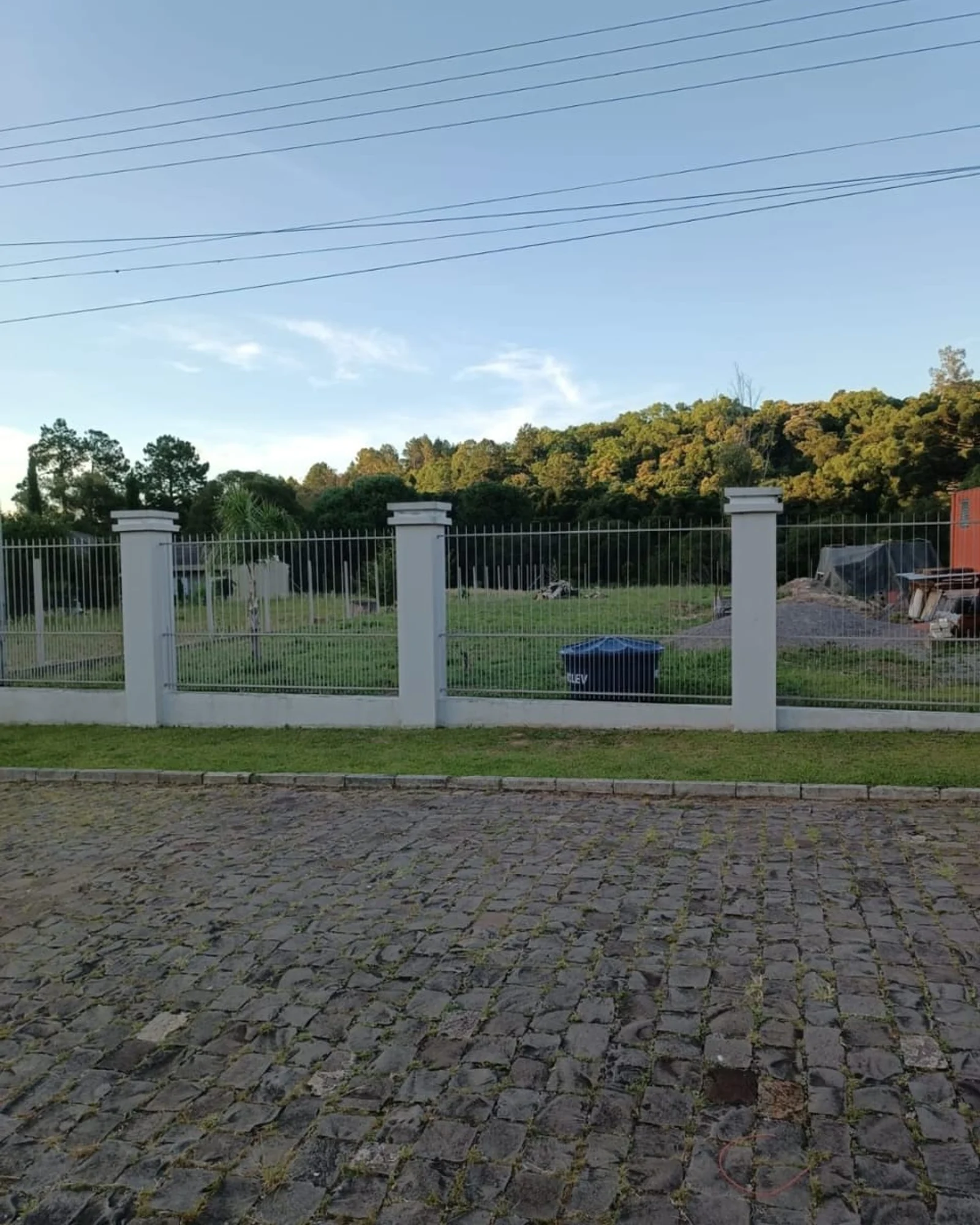 Terreno de 400m2 no Condomínio Recanto da Cascata