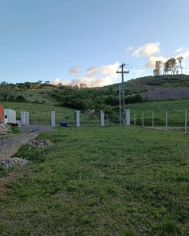 Terreno de 400m2 no Condomínio Recanto da Cascata