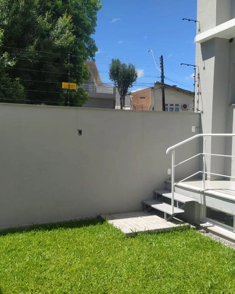 Sobrado Triplex no Bairro Jardim América