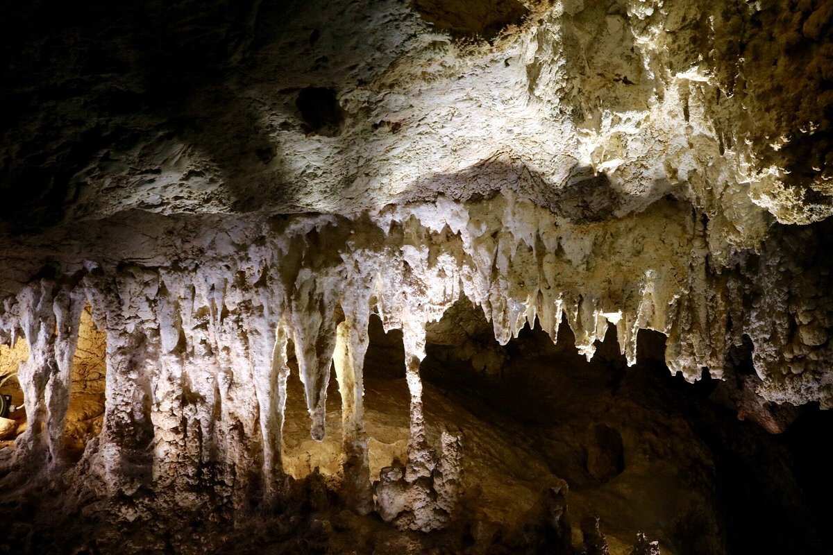 Capricorn Caves