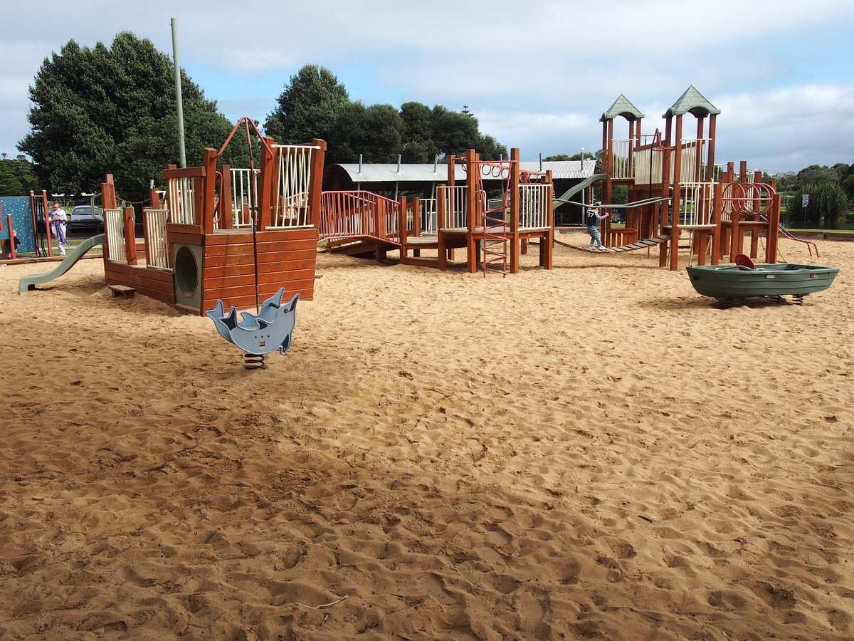 Lake Pertobe Adventure Playground