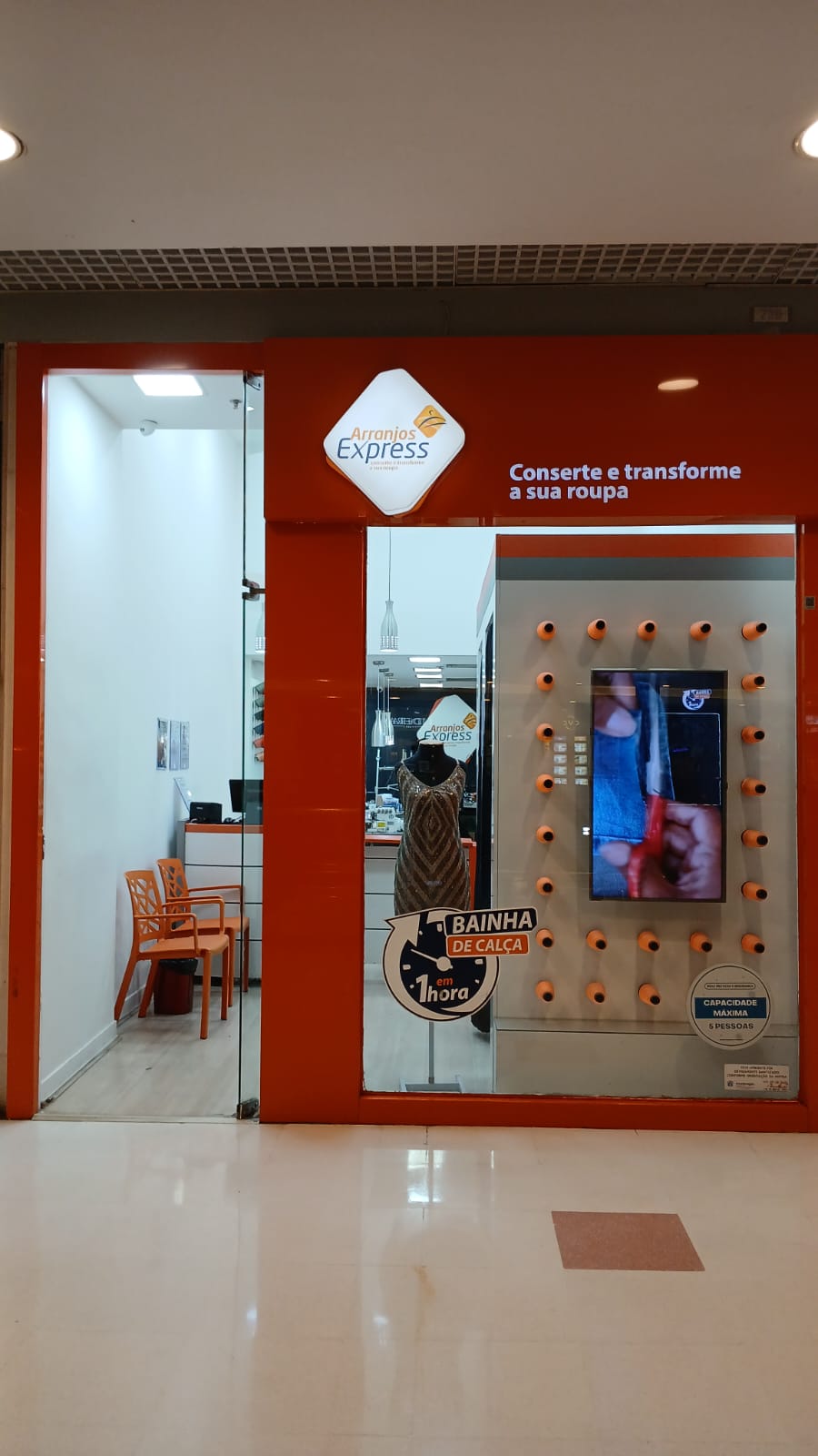 Costureira em Itaipu – Arranjos Express Multicenter Niterói