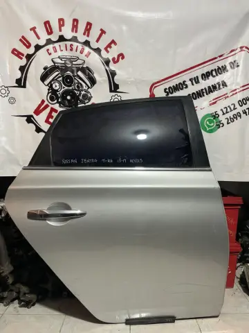 PUERTA TRASERA DERECHO NISSAN SENTRA 13-19 usada original