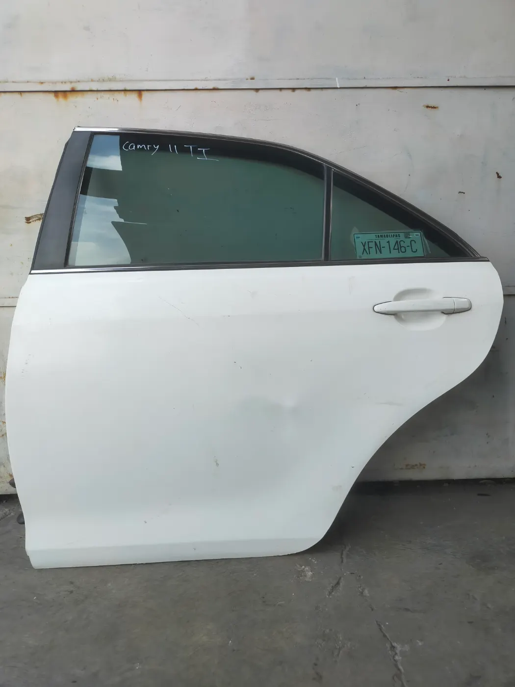 PUERTA TRASERA IZQUIERDO TOYOTA CAMRY 07-11. Fotografía 1