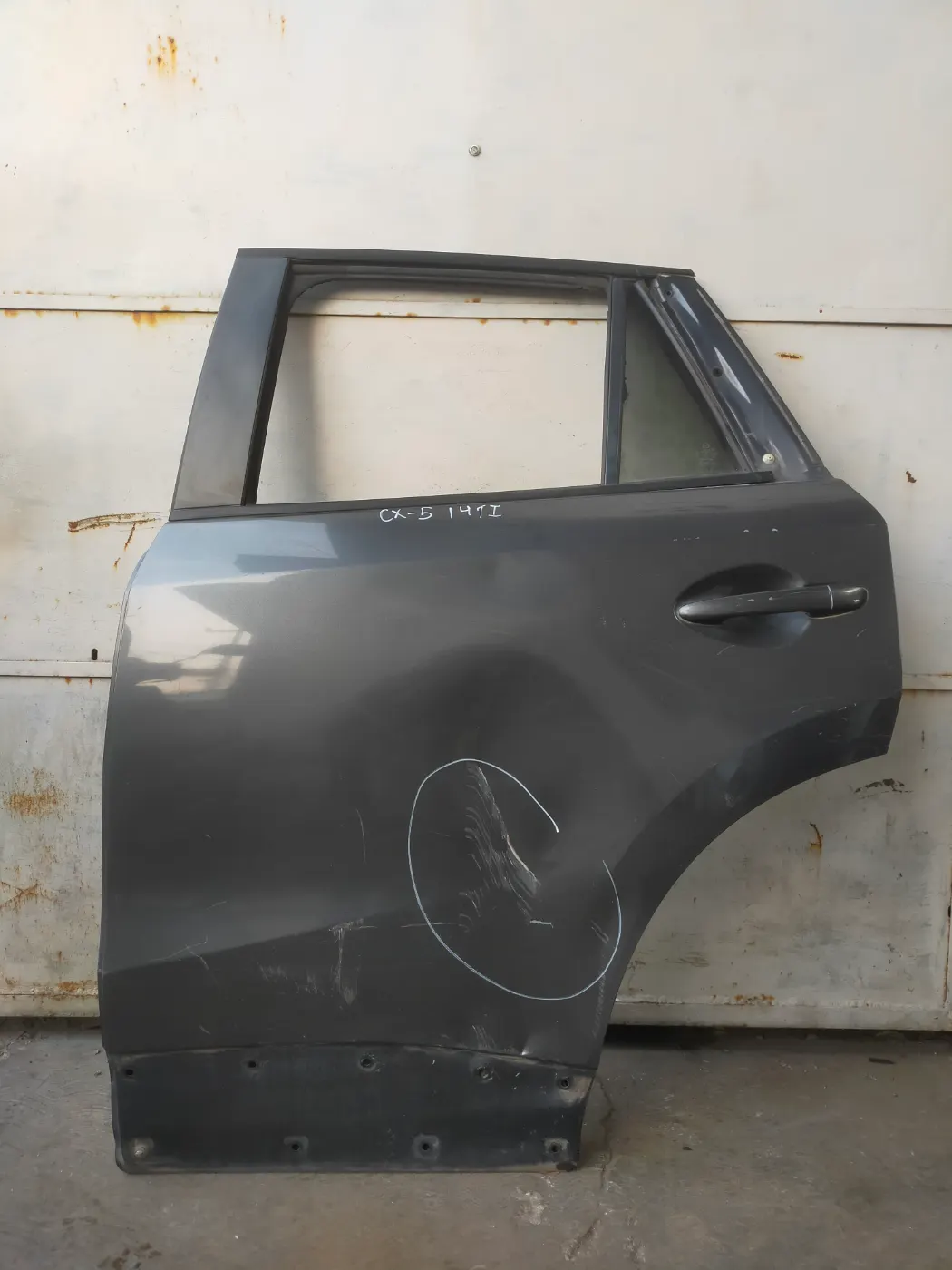 PUERTA TRASERA IZQUIERDO MAZDA CX5 13-17. Fotografía 1
