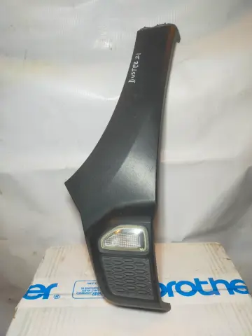 EMBELLECEDOR DE GUARDABARROS DERECHO RENAULT DUSTER 21-23