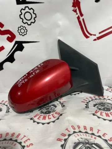ESPEJO RETROVISOR DERECHO TOYOTA COROLLA 14-19 usada original
