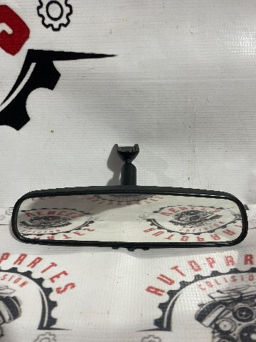 ESPEJO RETROVISOR CENTRAL MAZDA M3 14-18 usada original