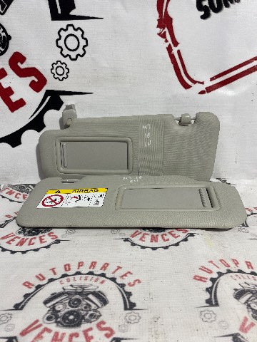 VISERAS / PARASOL DELANTERO MAZDA M3 14-18 usada original
