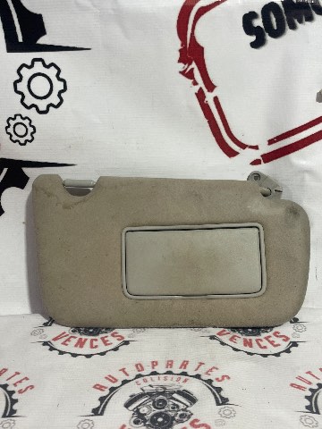 VISERAS / PARASOL DERECHO NISSAN SENTRA 13-19 usada original