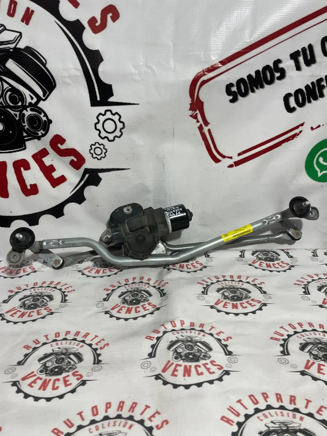 MOTOR LIMPIAPARABRISAS DELANTERO RAM 2500 PROMASTER 14-24. Fotografía 1
