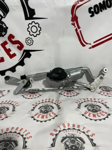 MOTOR LIMPIAPARABRISAS DELANTERO TOYOTA YARIS 17-21 usada original