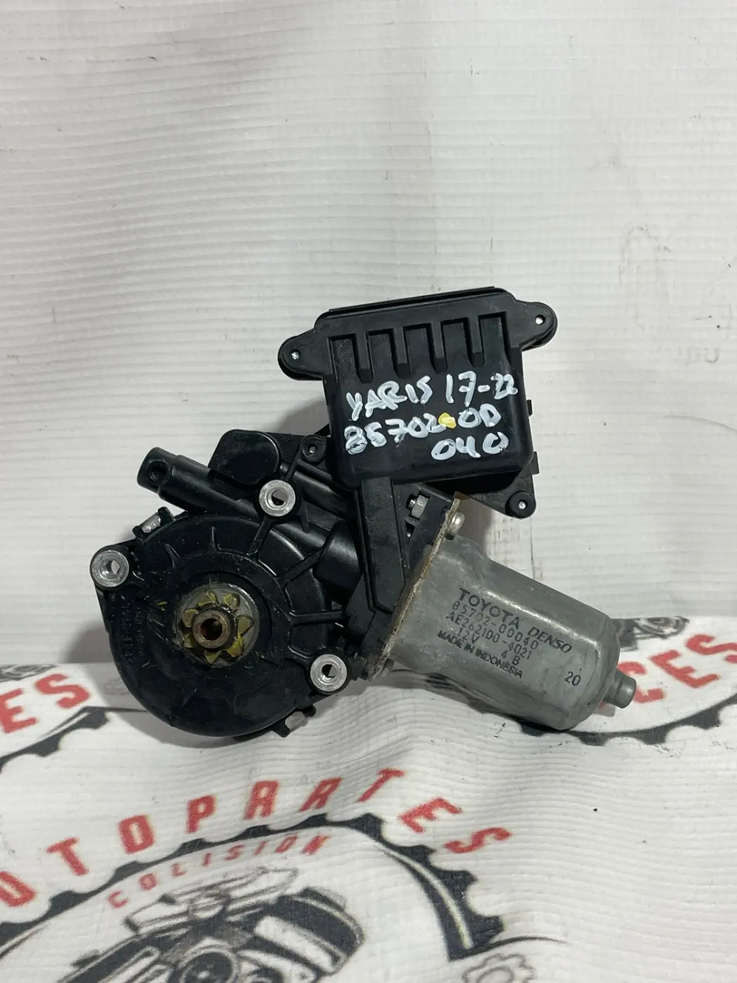 MOTOR DE VENTANA IZQUIERDO TOYOTA YARIS 17-22. Fotografía 1