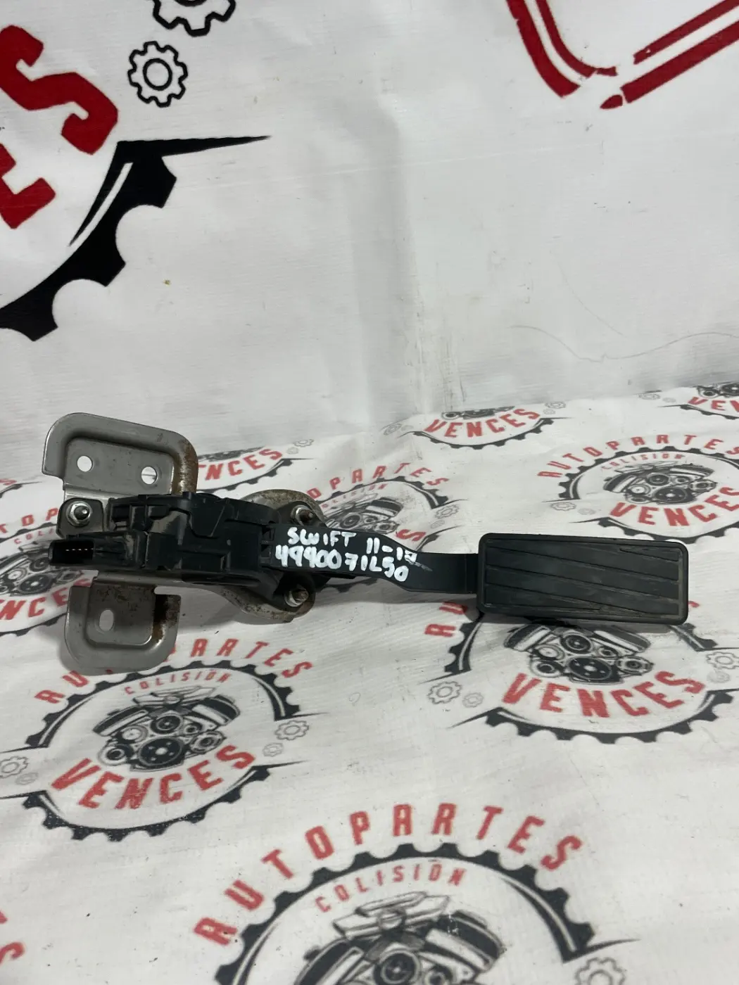 PEDAL ACELERADOR ELECTRONICO DELANTERO SUZUKI SWIFT 11-17. Fotografía 1