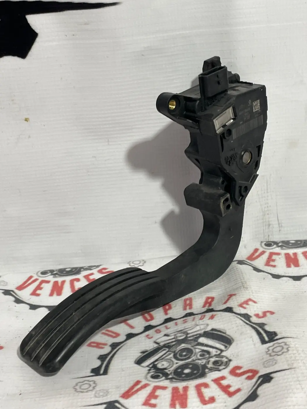 PEDAL ACELERADOR ELECTRONICO DELANTERO RENAULT KANGOO 21-25. Fotografía 1