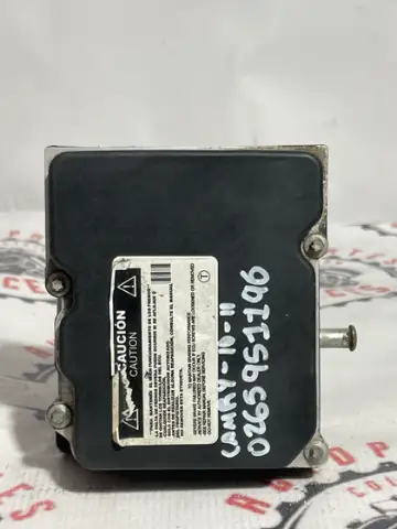 MODULO ABS DELANTERO TOYOTA CAMRY 10-11 usada original