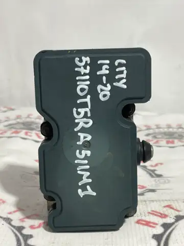 MODULO ABS DELANTERO HONDA CITY 14-20 usada original