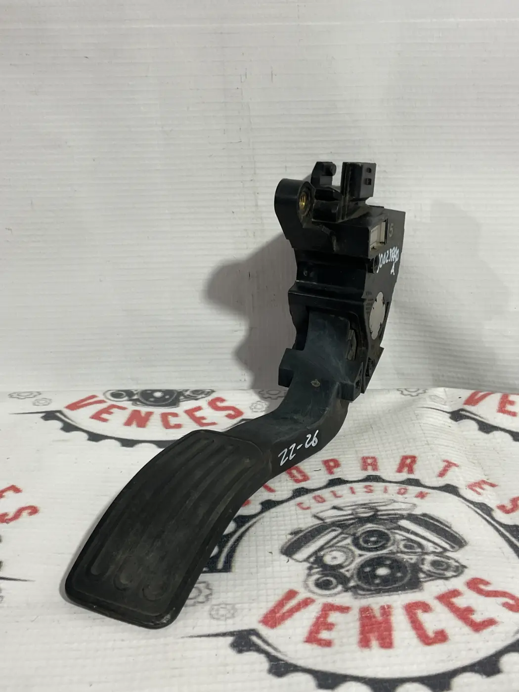 PEDAL ACELERADOR ELECTRONICO DELANTERO TOYOTA COROLLA CROSS 22-26. Fotografía 1