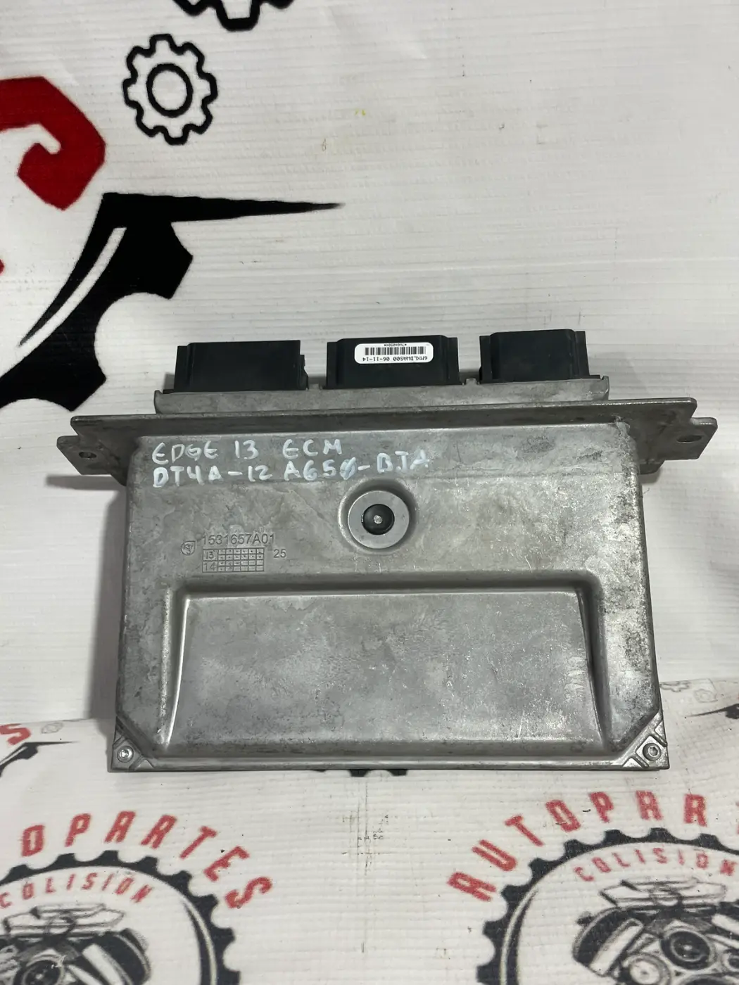 COMPUTADORA DE MOTOR ECU CENTRAL FORD EDGE 13-14. Fotografía 1