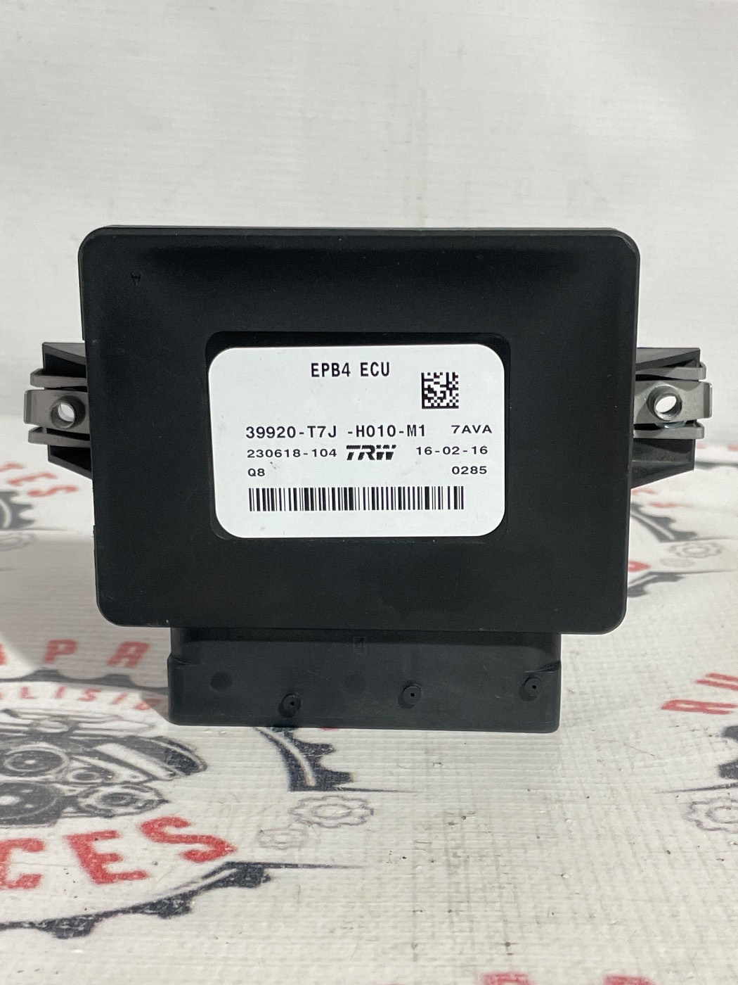 MODULO DE FRENO DE ESTACIONAMIENTO ELECTRICO EPB CENTRAL HONDA HRV 16-18. Fotografía 1