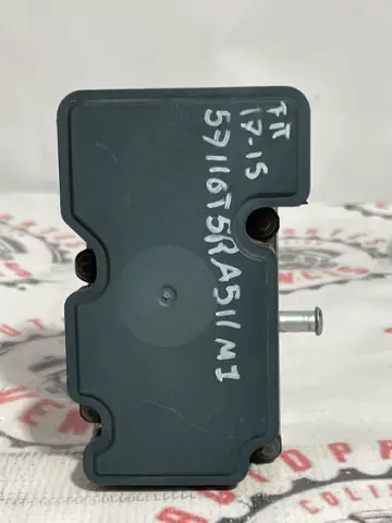 MODULO ABS DELANTERO HONDA FIT 15-17 usada original