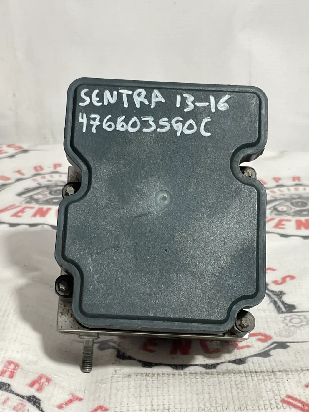 MODULO ABS DELANTERO NISSAN SENTRA 13-16. Fotografía 1