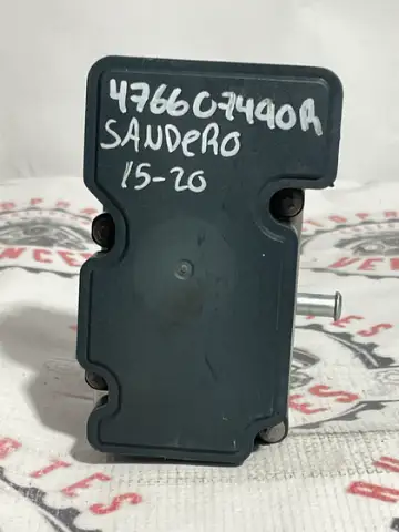 MODULO ABS DELANTERO RENAULT SANDERO 15-20 usada original