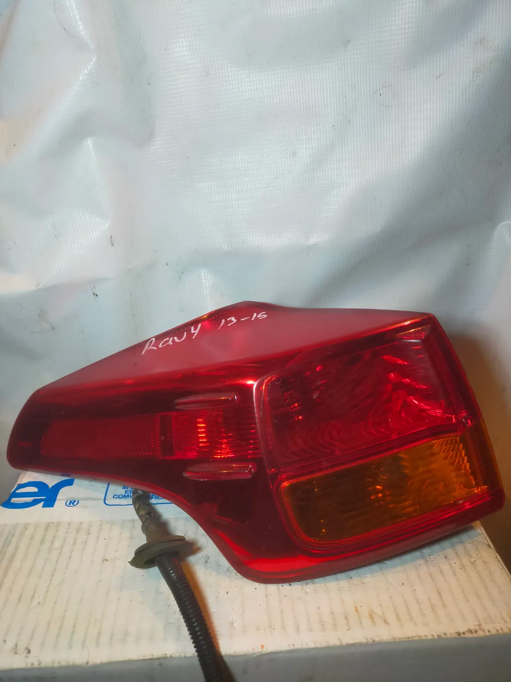 CALAVERA IZQUIERDO TOYOTA RAV4 13-15. Fotografía 1