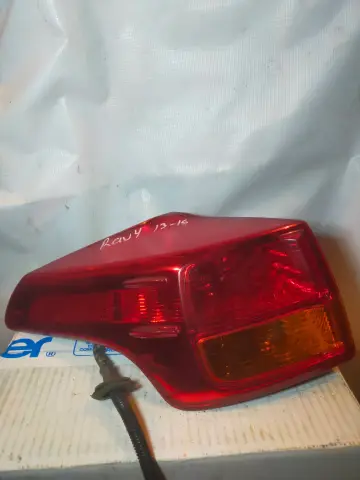 CALAVERA IZQUIERDO TOYOTA RAV4 13-15 usada original