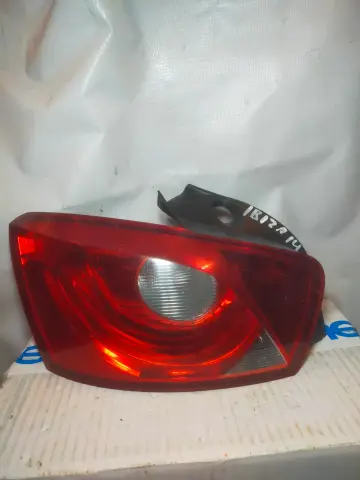 CALAVERA IZQUIERDO SEAT IBIZA 12-17 usada original
