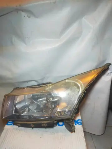 FARO IZQUIERDO CHEVROLET CRUZE 13-15 usada original