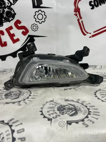 FARO ANTINIEBLA DERECHO HYUNDAI TUCSON 16-18 usada original
