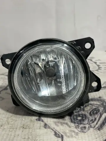 FARO ANTINIEBLA IZQUIERDO SUZUKI SWIFT 10-17 usada original
