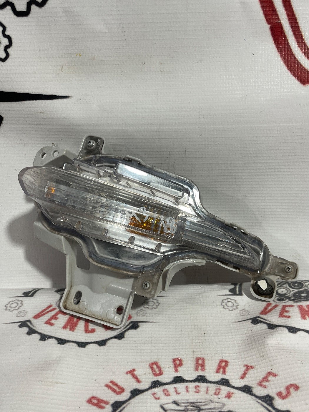 DIRECCIONAL / CUARTO DELANTERO IZQUIERDO MAZDA M3 17-18. Fotografía 1