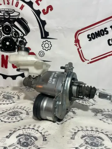 BOOSTER CON BOMBA DELANTERO TOYOTA COROLLA 24-25