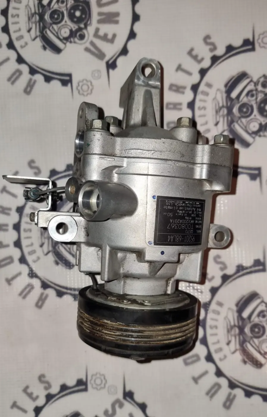 COMPRESOR DE A/C DELANTERO SUZUKI SWIFT 12-17. Fotografía 1