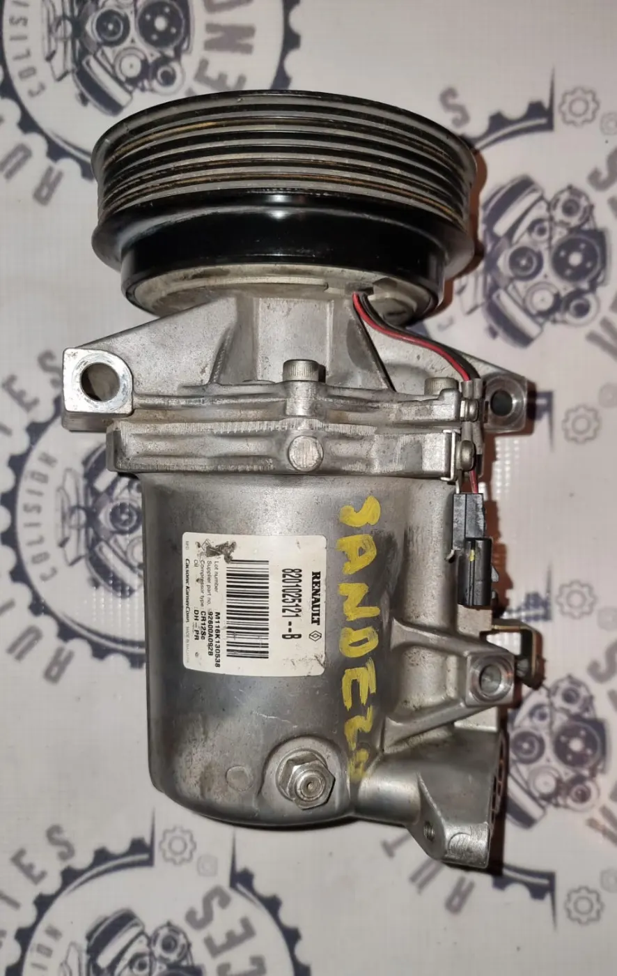 COMPRESOR DE A/C DELANTERO RENAULT SANDERO 16-18. Fotografía 1