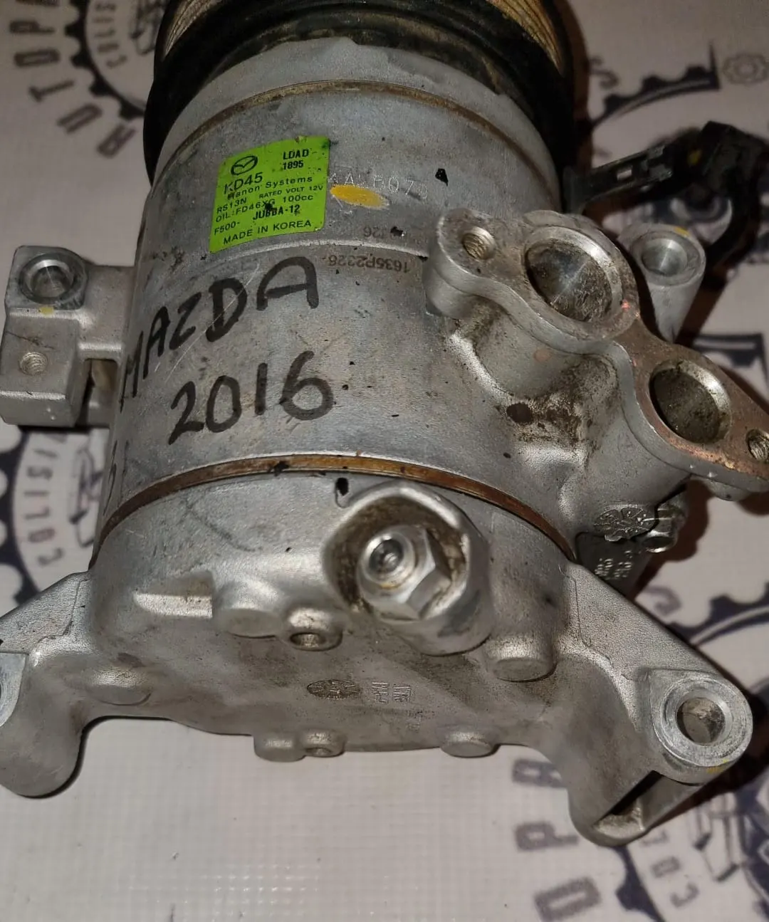COMPRESOR DE A/C DELANTERO MAZDA M3 13-16. Fotografía 1