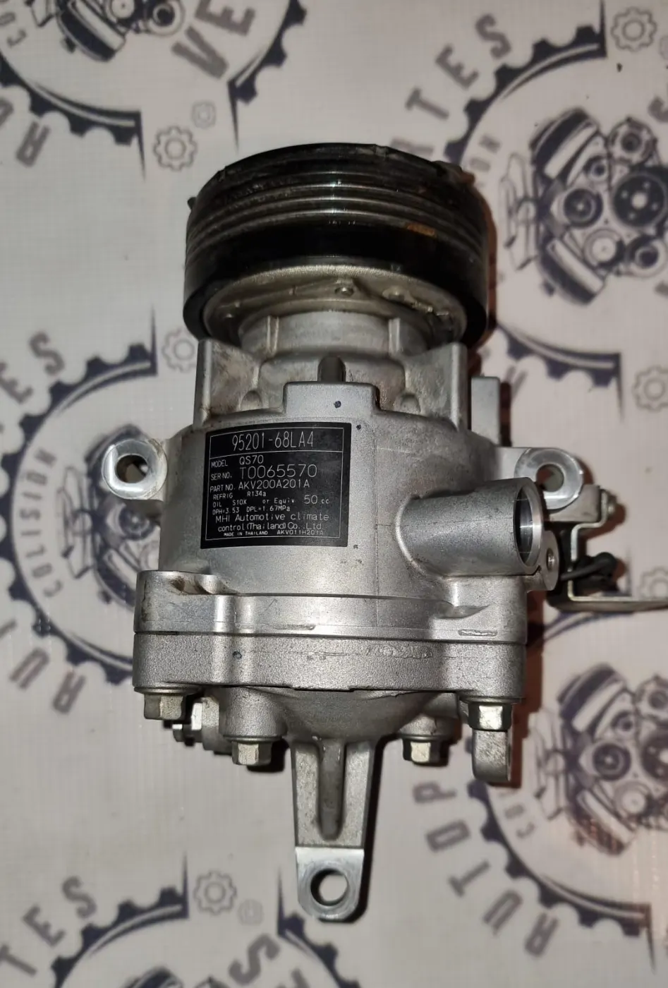 COMPRESOR DE A/C DELANTERO SUZUKI SWIFT 12-17. Fotografía 1