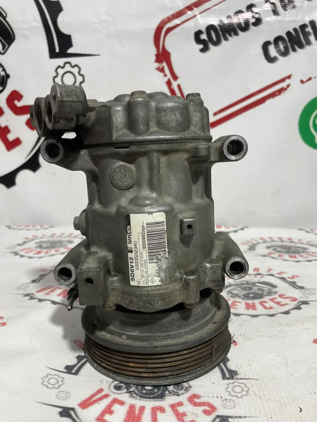 COMPRESOR DE A/C DELANTERO RENAULT KANGOO 04-14. Fotografía 1