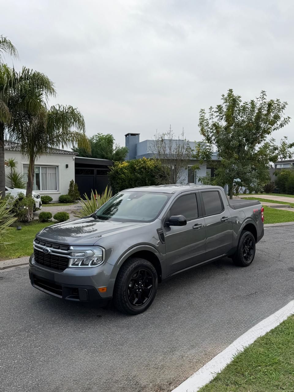 Ford Maverck Lariat