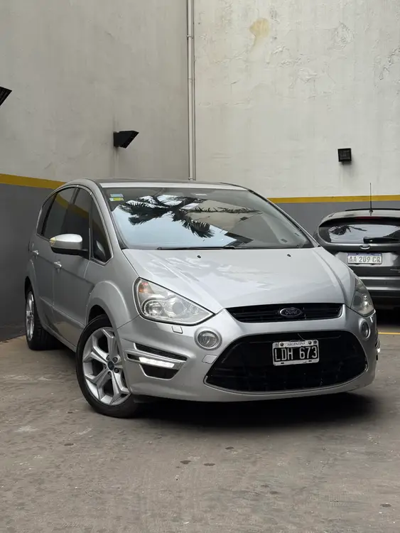 2012 Ford S-Max
