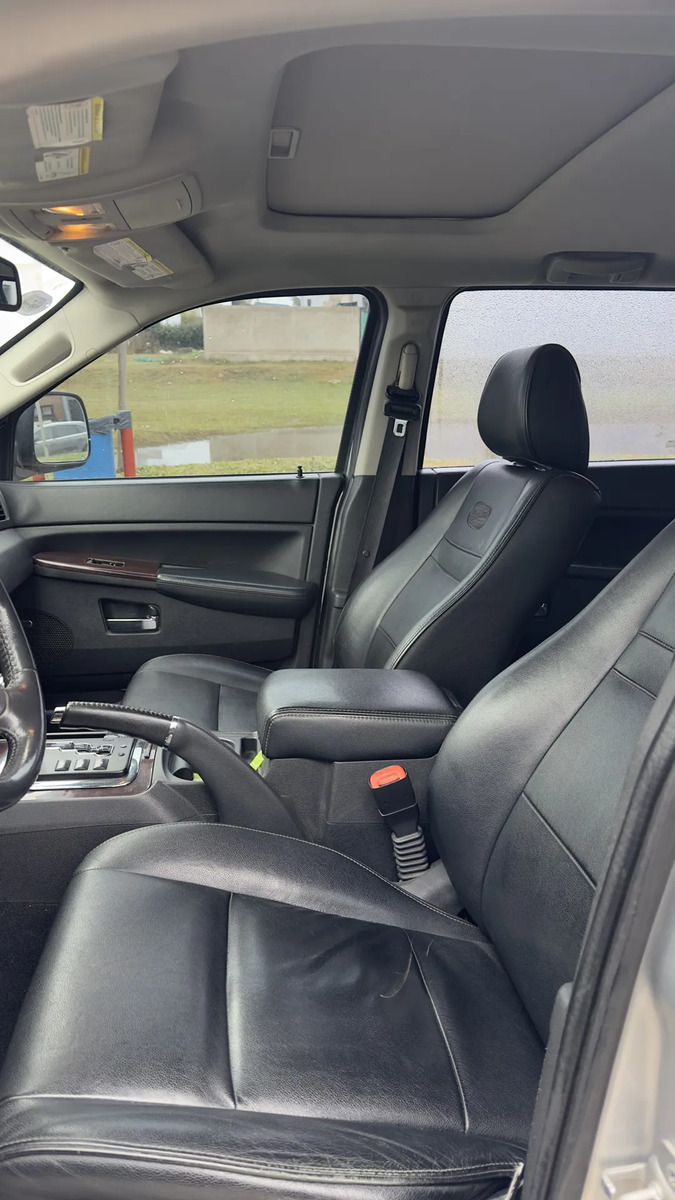 2010 Jeep Grand Cherokee - Foto 4
