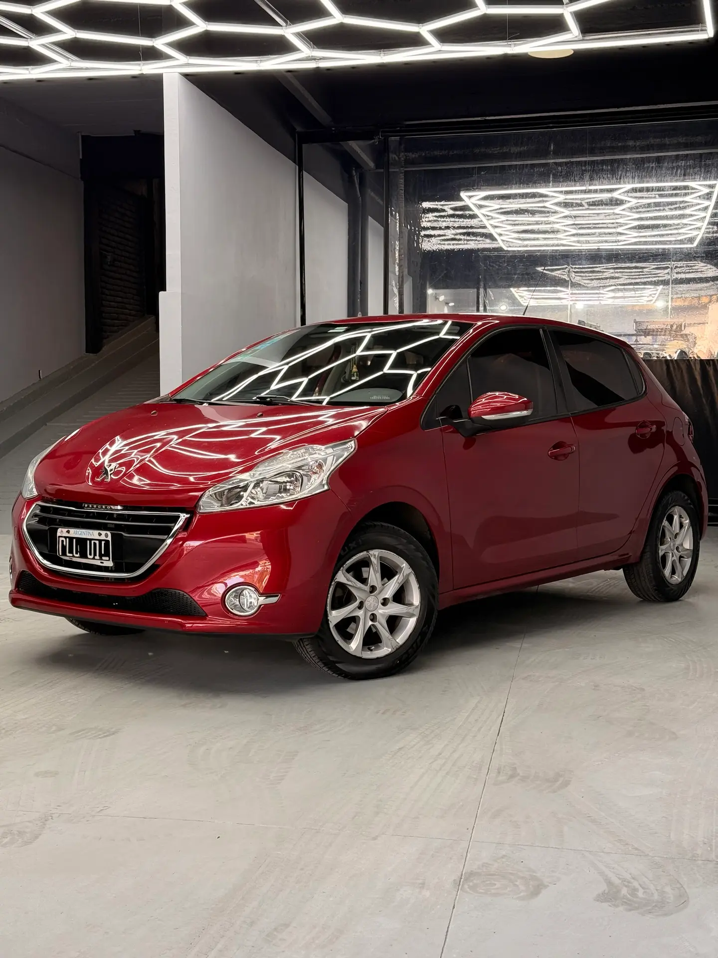 Peugeot 208 Allure 1.5 MT 5P